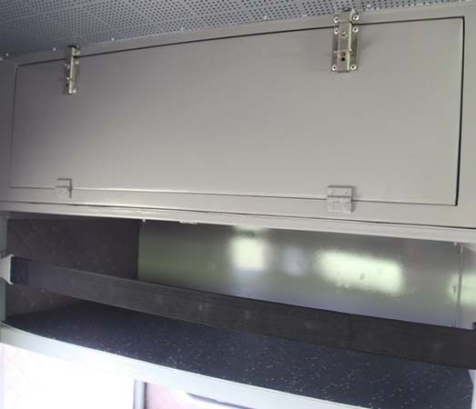 device and goods storge cabinet device and goods storge cabinet